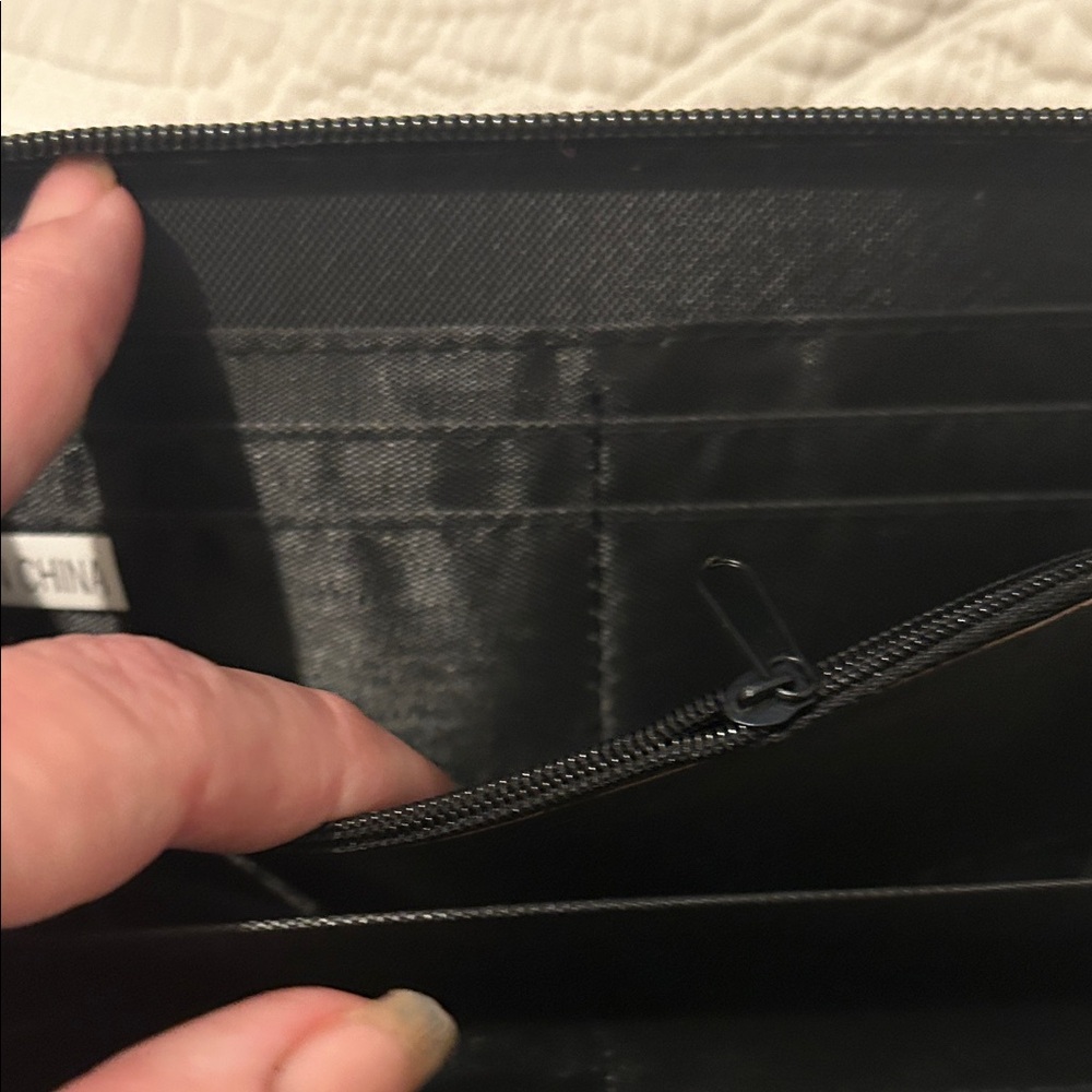 Black Paisley Clutch Wristlet - Picture 4 of 7